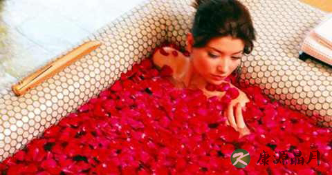 泡澡头晕恶心是怎么回事 泡澡头晕恶心是怎么回事