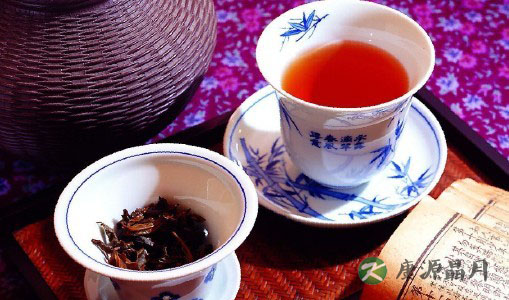 早酒晚茶黎明色 中医养生三大忌