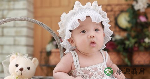 五个月宝宝经常眨眼睛是什么原因 五个月宝宝经常眨眼睛是什么原因