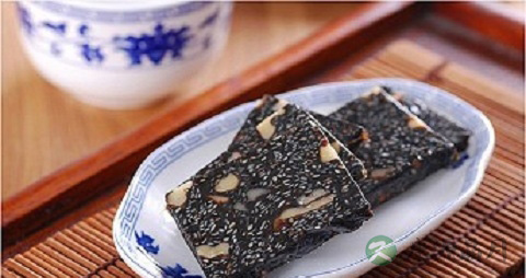 阿胶糕一天吃多少