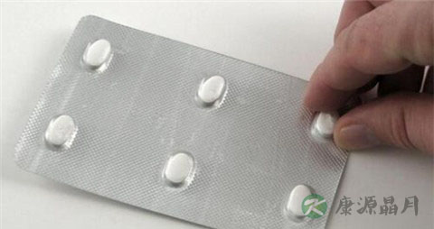 吃药治疗灰指甲
