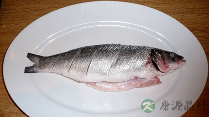 暴雨后 饮食需谨慎