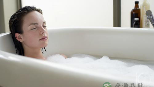 7个时候洗澡 恐遇死神