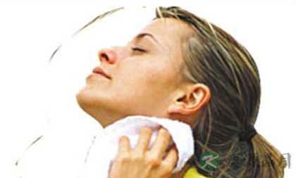 夏季出汗 好处多多