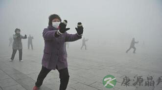 雾霾天空下 你还在户外运动吗 雾霾天空下 你还在户外运动吗