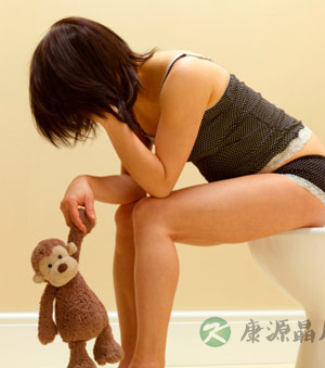 上厕所要蹲着还是坐着