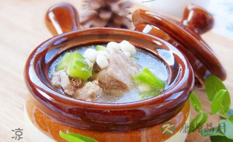 养肺的最佳季节“大约在秋季”