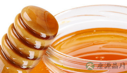 目前认为有三种人不适合喝蜂蜜