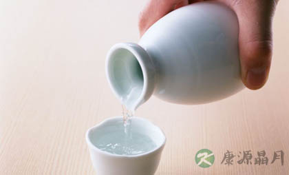 如何喝酒不醉 掌握喝酒的诀窍 如何喝酒不醉 掌握喝酒的诀窍