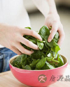 超实用:清除蔬果的残留农药有妙招 超实用:清除蔬果的残留农药有妙招