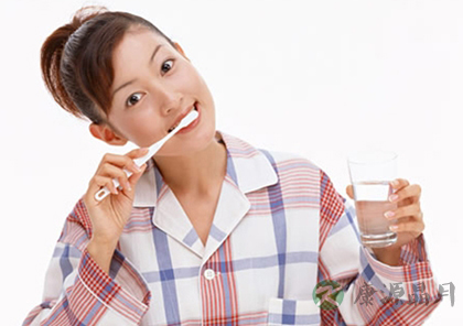 牙齿健康　保养重要