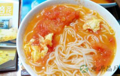夏季吃面条!营养丰富热量又低 夏季吃面条!营养丰富热量又低
