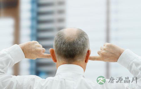 惊！掏耳不当小心掏出癌症