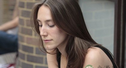 手机铃声：音乐的比铃声的好