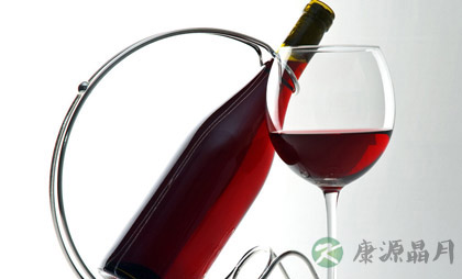 详解女人喝红酒有什么功效 详解女人喝红酒有什么功效