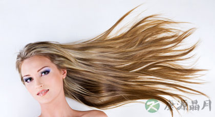 头皮按摩养秀发