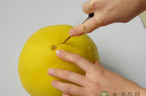 吃柚子别扔柚子皮：柚子皮妙用多