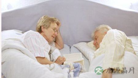 冬天睡觉别穿太暖