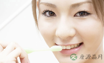 怎样选择正确的牙刷和牙膏