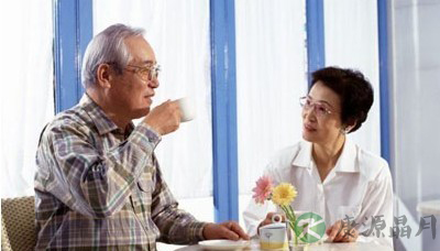 老人如何健康喝水