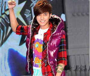 挑选羽绒服并不是越柔软越好