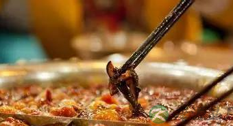 有哪些原因会导致人们出现便秘