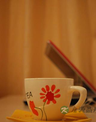 杜仲茶有补肝肾、强筋骨、降血压的功效