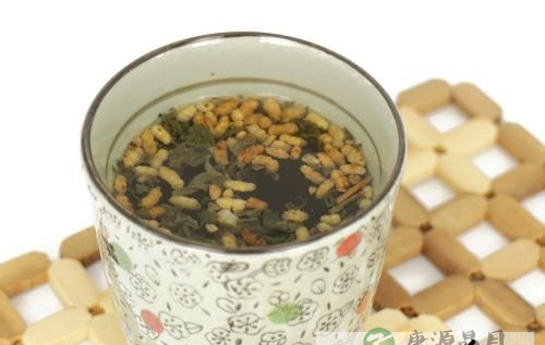 养生：口臭怎么去除? 11款茶还你好口气