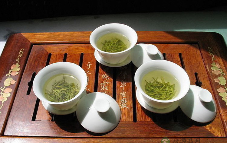 上帝开了一间药房，只卖茶叶