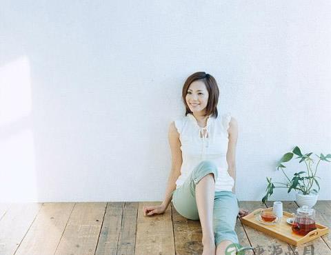 柿饼罗汉果饮茶具有清肺热祛痰火止咳嗽的功效