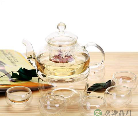 养生菊花茶“久饮菊花茶，能够利血气 能耐老而延寿”