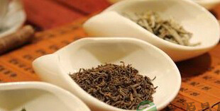 寒露刚过，正是秋凉，一壶热茶，正好暖心