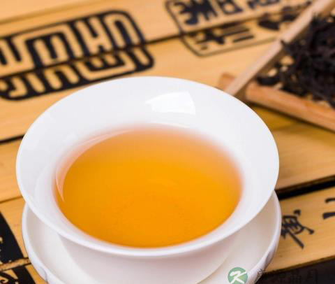 茶叶含有与人体健康密切相关的生化成分及对人体健康的功效介绍