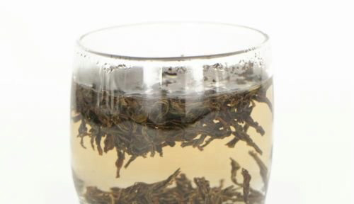 养生：口臭怎么去除? 11款茶还你好口气