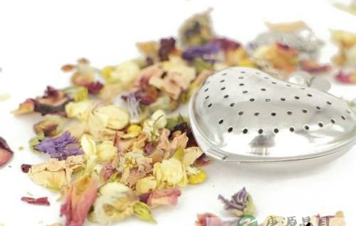 养生：口臭怎么去除? 11款茶还你好口气