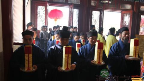 冠巾状 冠巾状