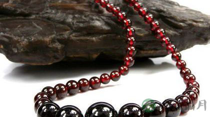 石榴石养出女人好血色