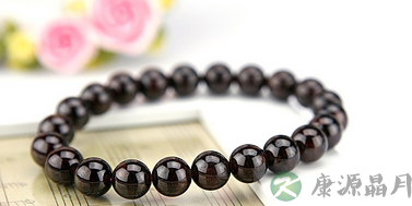 玉养人一生:佩戴8种玉石防病养生 玉养人一生:佩戴8种玉石防病养生