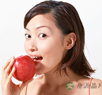 夏季晚上饿了吃这些 有助睡眠还不会发胖