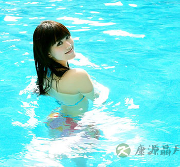 女性夏季游泳要小心 谨防引起各种妇科病