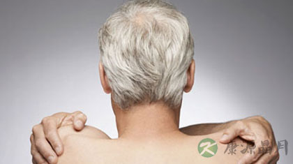 年轻人头发变白原因 预防头发变白方法