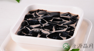 自制消暑甜品:龟苓膏滋阴养颜