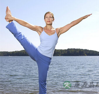 瑜伽瘦腰3式 轻松抹平小肚腩