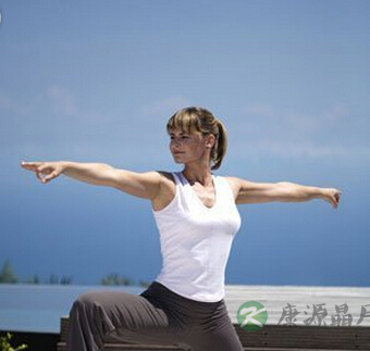 瑜伽动作 小腿曲线更美妙 瑜伽动作 小腿曲线更美妙