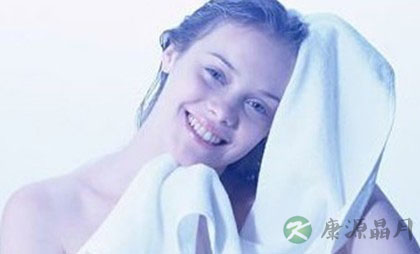 洗澡学问大 对养生保健功效快