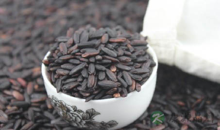 大米功效多:如何蒸出香软米饭