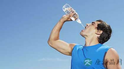 夏练三伏 要注意防暑 夏练三伏 要注意防暑