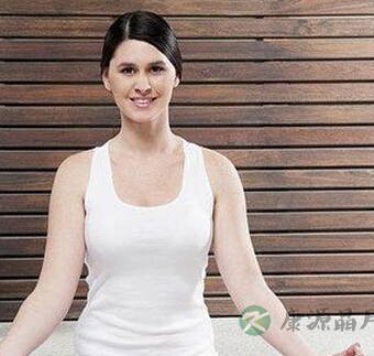 瑜伽动作 肩颈背部不适不再来 瑜伽动作 肩颈背部不适不再来