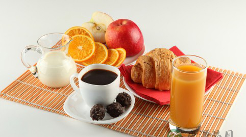 养生专家：豆浆油条=典型早餐错误