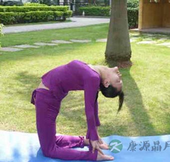 重视瑜伽七事 健康运动身体好